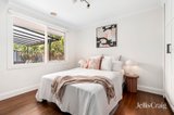https://images.listonce.com.au/custom/160x/listings/15-jousting-place-glen-waverley-vic-3150/195/01861195_img_11.jpg?NFE2OThZOPI