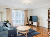 https://images.listonce.com.au/custom/160x/listings/15-kalimna-street-mooroolbark-vic-3138/280/01526280_img_02.jpg?qNXuCfgt_Iw