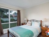 https://images.listonce.com.au/custom/160x/listings/15-kalimna-street-mooroolbark-vic-3138/280/01526280_img_07.jpg?V0WpDMoLEtc