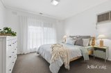 https://images.listonce.com.au/custom/160x/listings/15-karnak-court-glen-waverley-vic-3150/027/01938027_img_09.jpg?E3s1S6bZy_o