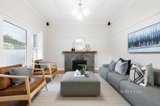 https://images.listonce.com.au/custom/160x/listings/15-katrina-avenue-murrumbeena-vic-3163/884/01132884_img_06.jpg?QKVmg8yzihA