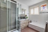 https://images.listonce.com.au/custom/160x/listings/15-kenlon-street-bentleigh-east-vic-3165/478/01562478_img_10.jpg?QRw9Pbg7iCs