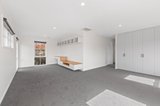 https://images.listonce.com.au/custom/160x/listings/15-kenwood-crescent-ringwood-vic-3134/033/01974033_img_15.jpg?d2UpO7kNWtw