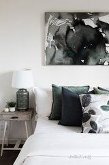 https://images.listonce.com.au/custom/160x/listings/15-kiewa-street-doncaster-vic-3108/839/00893839_img_08.jpg?nurTzllhoD8