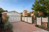 https://images.listonce.com.au/custom/160x/listings/15-kimberley-way-bulleen-vic-3105/040/01622040_img_01.jpg?nVvpM58gkUU