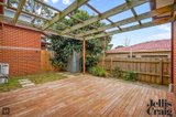 https://images.listonce.com.au/custom/160x/listings/15-kingsley-grove-mount-waverley-vic-3149/620/01826620_img_14.jpg?rXM5UHQ-eSo