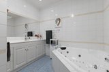 https://images.listonce.com.au/custom/160x/listings/15-kingswood-avenue-mount-waverley-vic-3149/499/01967499_img_08.jpg?eA1rRwo65ws