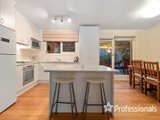 https://images.listonce.com.au/custom/160x/listings/15-kinta-court-croydon-north-vic-3136/662/01525662_img_06.jpg?Gu0Nt_GOjyc