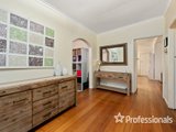 https://images.listonce.com.au/custom/160x/listings/15-kinta-court-croydon-north-vic-3136/662/01525662_img_07.jpg?c1ReIP881UQ