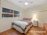 https://images.listonce.com.au/custom/160x/listings/15-kinta-court-croydon-north-vic-3136/662/01525662_img_08.jpg?RfHCgxeM7QA