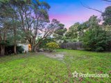 https://images.listonce.com.au/custom/160x/listings/15-kinta-court-croydon-north-vic-3136/662/01525662_img_15.jpg?H2UyUw9nYSQ