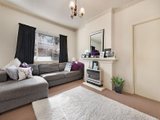 https://images.listonce.com.au/custom/160x/listings/15-lansdowne-road-st-kilda-east-vic-3183/811/00828811_img_01.jpg?4g1G6pkjOus