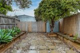 https://images.listonce.com.au/custom/160x/listings/15-laura-street-brunswick-vic-3056/849/01296849_img_09.jpg?6aWwpDwuy90