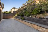 https://images.listonce.com.au/custom/160x/listings/15-le-grew-street-croydon-vic-3136/886/01767886_img_10.jpg?__l2TviHS0Q