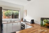 https://images.listonce.com.au/custom/160x/listings/15-leach-street-briar-hill-vic-3088/437/01878437_img_06.jpg?e_3-699X2s4