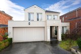 https://images.listonce.com.au/custom/160x/listings/15-leslie-street-donvale-vic-3111/007/01692007_img_01.jpg?Jxr2LXH2pIc