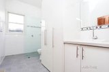 https://images.listonce.com.au/custom/160x/listings/15-leslie-street-hawthorn-vic-3122/815/01818815_img_05.jpg?CCvqhvp3j3g