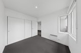 https://images.listonce.com.au/custom/160x/listings/15-liardet-street-port-melbourne-vic-3207/041/01978041_img_13.jpg?e1apJgz9Dl0