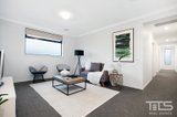 https://images.listonce.com.au/custom/160x/listings/15-lloyd-street-strathmore-vic-3041/564/01772564_img_10.jpg?nza5QcN85SA