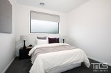 https://images.listonce.com.au/custom/160x/listings/15-lloyd-street-strathmore-vic-3041/564/01772564_img_12.jpg?SovpJl9whWE