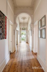 https://images.listonce.com.au/custom/160x/listings/15-loch-street-camberwell-vic-3124/756/01984756_img_14.jpg?jttvqalFDnQ