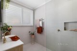 https://images.listonce.com.au/custom/160x/listings/15-london-court-greensborough-vic-3088/297/01648297_img_10.jpg?olaD7gO2sLM