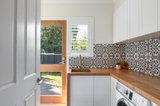 https://images.listonce.com.au/custom/160x/listings/15-london-court-greensborough-vic-3088/297/01648297_img_14.jpg?CqYbRXvpSgU