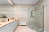 https://images.listonce.com.au/custom/160x/listings/15-loranne-street-bentleigh-vic-3204/054/01810054_img_14.jpg?-EuSPFtc-R8