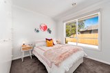 https://images.listonce.com.au/custom/160x/listings/15-lucas-avenue-kilsyth-vic-3137/112/01871112_img_07.jpg?fpRekANtexc