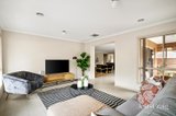 https://images.listonce.com.au/custom/160x/listings/15-lupin-street-mernda-vic-3754/943/01922943_img_03.jpg?1QXDcLTXuEQ