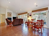 https://images.listonce.com.au/custom/160x/listings/15-magnolia-grove-montrose-vic-3765/256/01525256_img_04.jpg?tRpAI--yM14