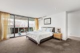 https://images.listonce.com.au/custom/160x/listings/15-manchester-lane-parkville-vic-3052/777/00694777_img_07.jpg?h7Nwyxa4MMo