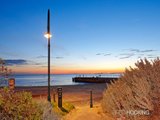 https://images.listonce.com.au/custom/160x/listings/15-marine-parade-st-kilda-vic-3182/068/01088068_img_09.jpg?gfOUow9XdNk