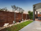 https://images.listonce.com.au/custom/160x/listings/15-mcarthurs-road-altona-north-vic-3025/818/01203818_img_10.jpg?xR4uVRUQEMI