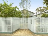 https://images.listonce.com.au/custom/160x/listings/15-mcdonald-street-east-geelong-vic-3219/892/01698892_img_08.jpg?OwHmcKaNU_8