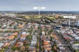 https://images.listonce.com.au/custom/160x/listings/15-mckinley-avenue-malvern-vic-3144/998/01723998_img_11.jpg?dhi3x45exGY