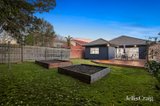 https://images.listonce.com.au/custom/160x/listings/15-mckittrick-road-bentleigh-vic-3204/615/01751615_img_15.jpg?m1w-L6bPNlI