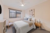 https://images.listonce.com.au/custom/160x/listings/15-mcpherson-drive-croydon-vic-3136/917/01636917_img_10.jpg?YKyPjgoIFf8