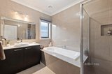 https://images.listonce.com.au/custom/160x/listings/15-mcpherson-drive-croydon-vic-3136/917/01636917_img_11.jpg?eBXk47unhf8