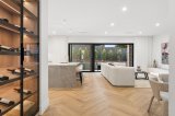 https://images.listonce.com.au/custom/160x/listings/15-meadowbank-avenue-doncaster-vic-3108/936/01989936_img_04.jpg?_l66L01Na-A