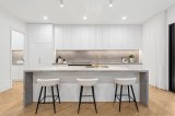 https://images.listonce.com.au/custom/160x/listings/15-meadowbank-avenue-doncaster-vic-3108/936/01989936_img_07.jpg?Unzv6g12vfk