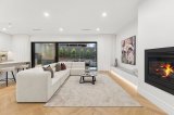 https://images.listonce.com.au/custom/160x/listings/15-meadowbank-avenue-doncaster-vic-3108/936/01989936_img_19.jpg?bqDthMYK-8I