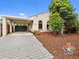 https://images.listonce.com.au/custom/160x/listings/15-mirang-avenue-croydon-vic-3136/589/01525589_img_01.jpg?2AipwiCXHkA