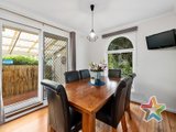 https://images.listonce.com.au/custom/160x/listings/15-mirang-avenue-croydon-vic-3136/589/01525589_img_04.jpg?XHSu-Mx31rA