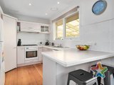 https://images.listonce.com.au/custom/160x/listings/15-mirang-avenue-croydon-vic-3136/589/01525589_img_05.jpg?LhETXOXG7mw