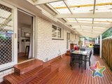 https://images.listonce.com.au/custom/160x/listings/15-mirang-avenue-croydon-vic-3136/589/01525589_img_10.jpg?3YDN3vqJ-nk