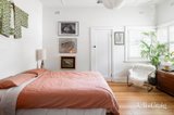 https://images.listonce.com.au/custom/160x/listings/15-mitchell-street-northcote-vic-3070/393/01817393_img_12.jpg?0-tdiAuSqdM