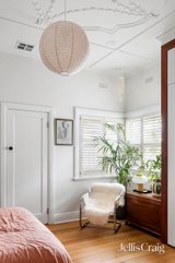 https://images.listonce.com.au/custom/160x/listings/15-mitchell-street-northcote-vic-3070/393/01817393_img_13.jpg?YYQs_0QTo9c