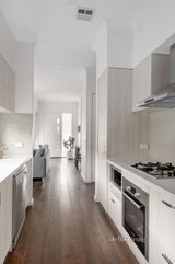 https://images.listonce.com.au/custom/160x/listings/15-moodie-street-greensborough-vic-3088/571/01567571_img_03.jpg?buDghyns4Qc