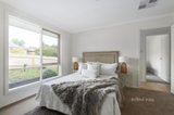 https://images.listonce.com.au/custom/160x/listings/15-munro-street-macleod-vic-3085/788/01535788_img_05.jpg?sMExoraVPOU